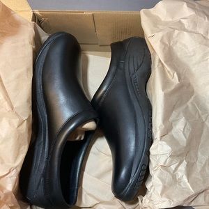 Merrell Encore Gust smooth black, size 9